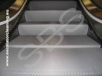 Step by Step Rulltrappsrengöring för industriell rengöring, tvättning av rulltrappor och rullband