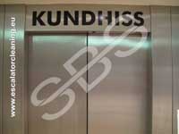 Step by Step Rulltrappsrengöring för industriell rengöring, tvättning av rulltrappor och rullband