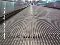 Step by Step Rulltrappsrengöring för industriell rengöring, tvättning av rulltrappor och rullband